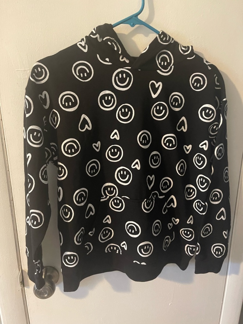 wonder nation Black & White Smiley and Heart Pullover Hoodie